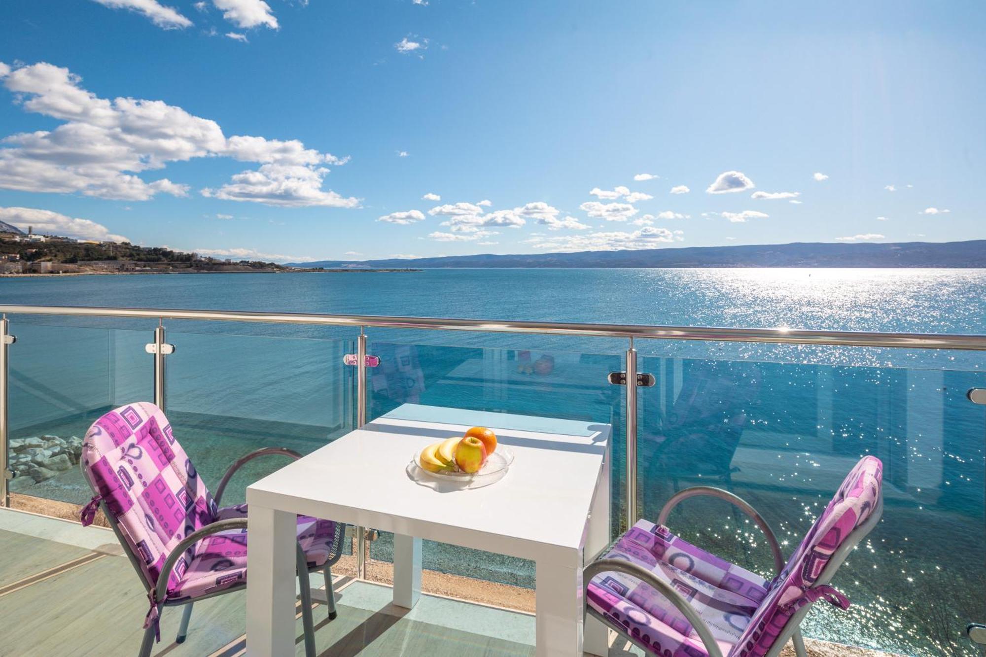 Blue Wonder Apartments Dugi Rat Dış mekan fotoğraf