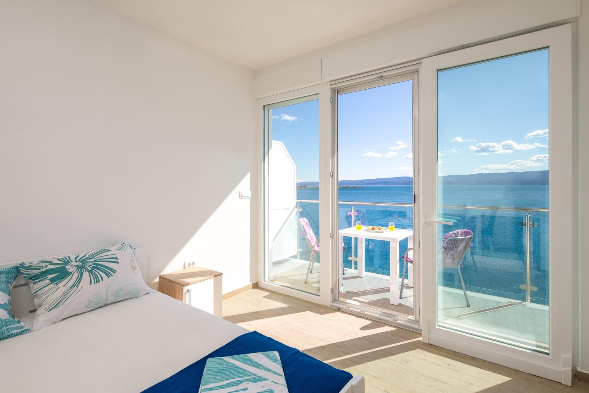 Blue Wonder Apartments Dugi Rat Dış mekan fotoğraf